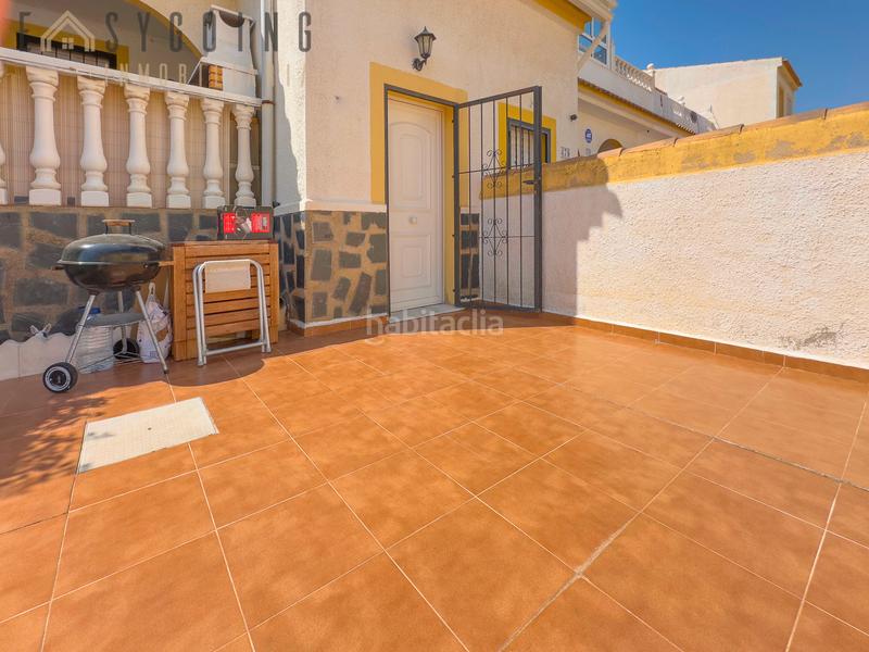 Foto 3f112a81-fa70-47ed-a3d1-e0f1b44ad7cc. Casa pareada adosado en primera planta con vistas espectaculares al mar – gran alacant en Santa Pola