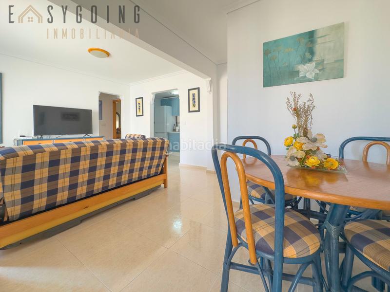 Foto aeb39e0b-693b-4fc5-a8f9-b2ccd40fcbbd. Casa pareada adosado en primera planta con vistas espectaculares al mar – gran alacant en Santa Pola