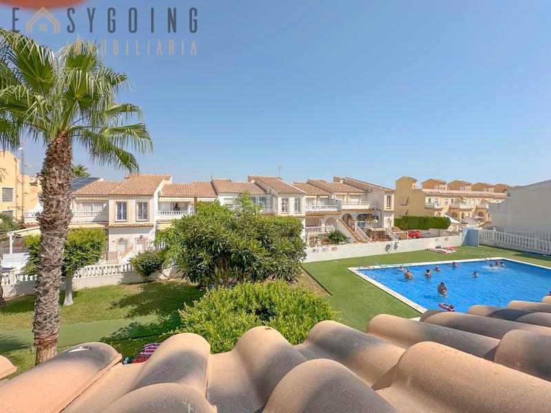 Foto f7a2550b-2c6b-46c7-9569-1e751f317ce0. Casa pareada adosado en primera planta con vistas espectaculares al mar – gran alacant en Santa Pola