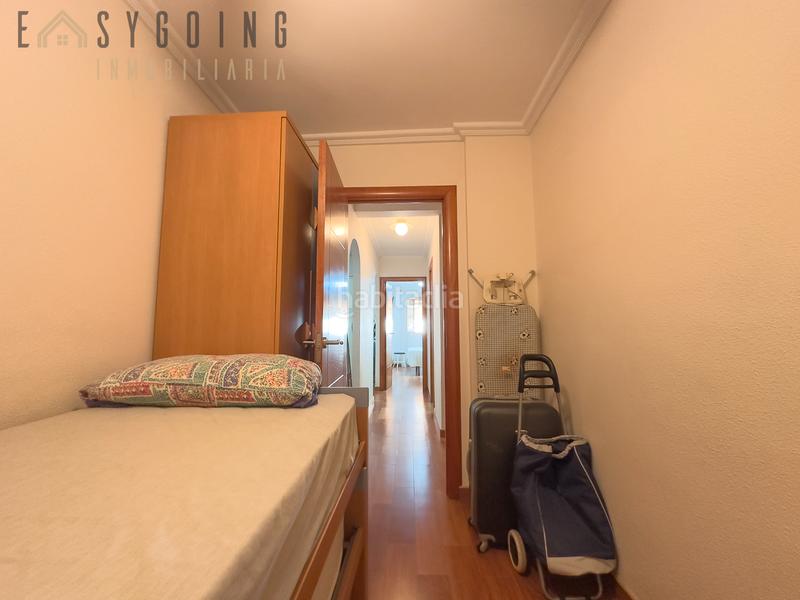 Foto 0338f274-0a93-47a3-9685-d92bdbe56274. Casa adosada tu adosado con porche y terraza privada en santiago bernabéu, junto al mar en Santa Pola