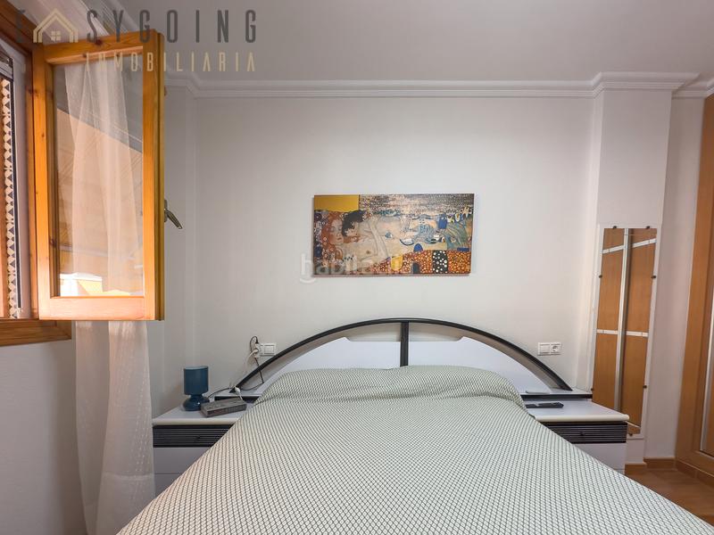 Foto 03de7ffc-7b7b-4605-b688-e58b15299afe. Casa adosada tu adosado con porche y terraza privada en santiago bernabéu, junto al mar en Santa Pola
