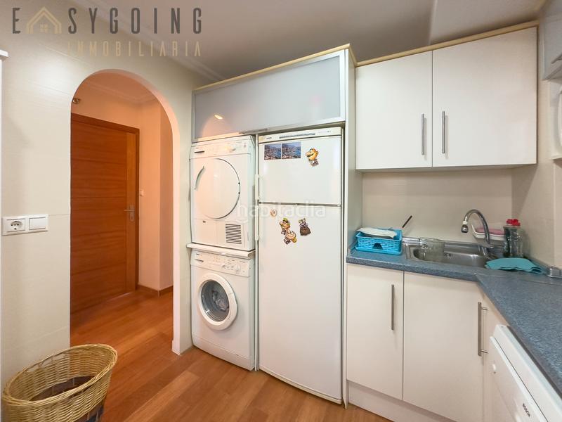 Foto 431c478a-390d-448f-9484-163a00a35625. Casa adosada tu adosado con porche y terraza privada en santiago bernabéu, junto al mar en Santa Pola