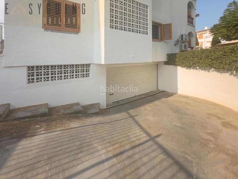 Foto 68715361-9fc2-458d-87bd-5f78ac3822a4. Casa adosada tu adosado con porche y terraza privada en santiago bernabéu, junto al mar en Santa Pola