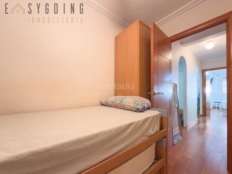 Foto 6b89831b-38f0-4f66-8702-03b3f7b9a1a1. Casa adosada tu adosado con porche y terraza privada en santiago bernabéu, junto al mar en Santa Pola