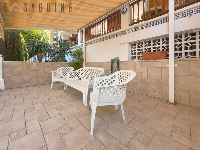 Foto 76f1c09e-f460-41d2-9d86-6bfffb7e3c0d. Casa adosada tu adosado con porche y terraza privada en santiago bernabéu, junto al mar en Santa Pola