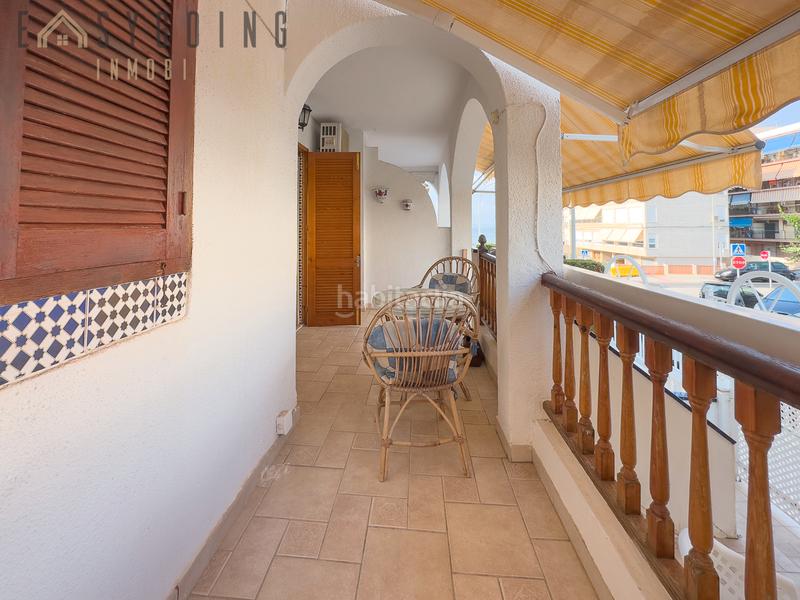 Foto 7c60eab1-5eb7-47be-b833-7bbc531d5ff2. Casa adosada tu adosado con porche y terraza privada en santiago bernabéu, junto al mar en Santa Pola
