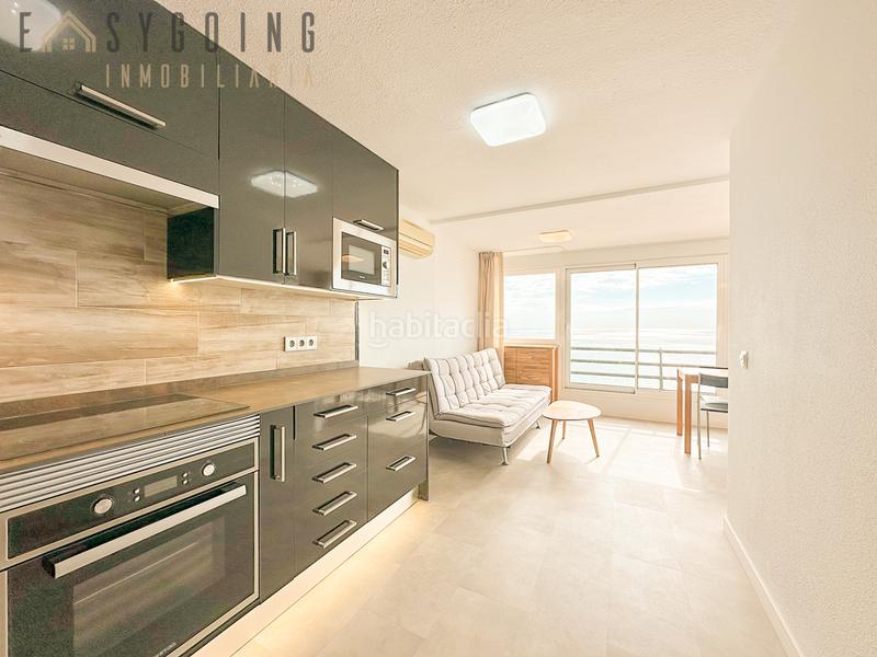 Foto 5b7ecacf-e5bc-4f95-91a8-bef968bbff59. Apartment with parking pool in Playa Muchavista Campello (el)