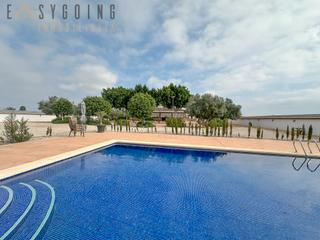 Chalet en San Fulgencio. Impresionante finca con dos viviendas y amplias zonas exteriores