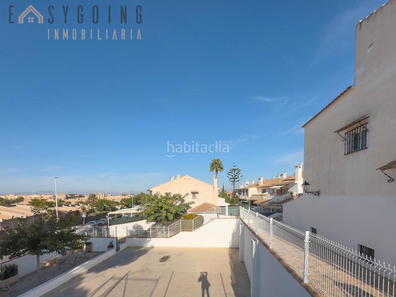 Foto 03e066fb-940f-4d32-bced-038e399d3c25. Casa bifamiliare con parcheggio piscina in Monte Faro-Altomar II Santa Pola