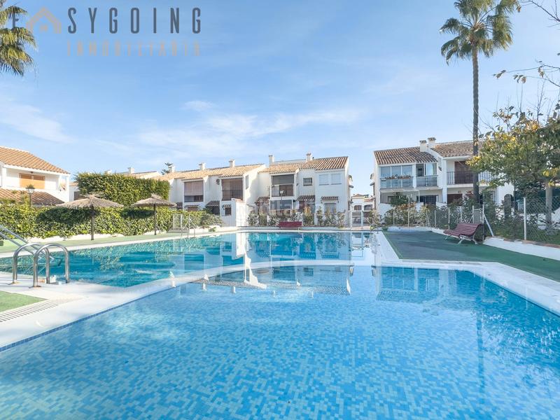 Foto df38f5b7-f43d-4765-8bca-43fb848eb389. Casa bifamiliare con parcheggio piscina in Monte Faro-Altomar II Santa Pola