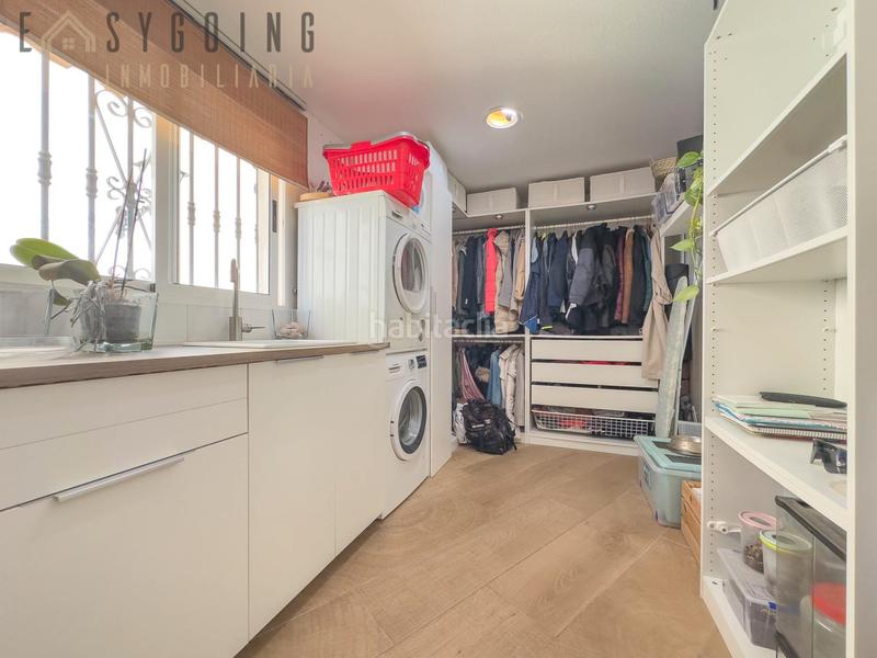 Foto eaf2024e-2351-4a16-902e-6aae3c789871. Casa bifamiliare con parcheggio piscina in Monte Faro-Altomar II Santa Pola