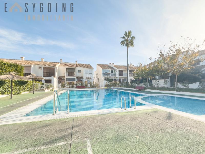 Foto 07f382f1-cf7f-46fa-ac2b-fbd7ccf1c157. Maison jumelée avec cheminée parking piscine dans Monte Faro-Altomar II Santa Pola