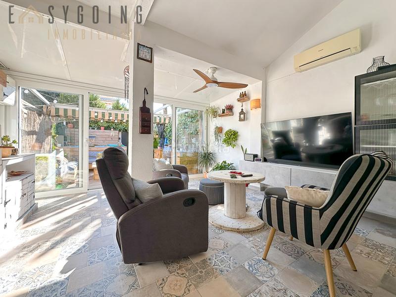 Foto 27314e4e-bbe7-468f-8430-0c117d1458c4. Maison jumelée avec cheminée parking piscine dans Monte Faro-Altomar II Santa Pola