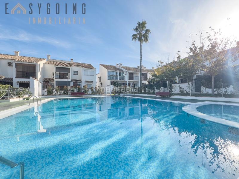 Foto 2f5b651d-8cf8-4d67-8501-aa10d1bc6d0c. Maison jumelée avec cheminée parking piscine dans Monte Faro-Altomar II Santa Pola