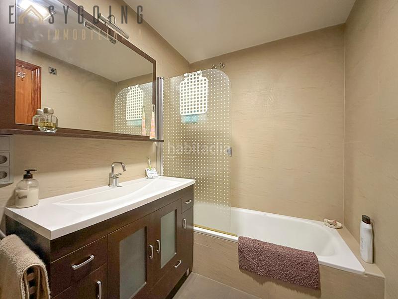 Foto 4a4ce52f-3a37-4d20-b0cd-466295f5dbd8. Maison jumelée avec cheminée parking piscine dans Monte Faro-Altomar II Santa Pola