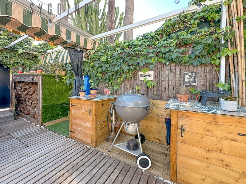 Foto 57e0f3f3-ebbf-4e70-932b-c7d9a3b7e993. Maison jumelée avec cheminée parking piscine dans Monte Faro-Altomar II Santa Pola