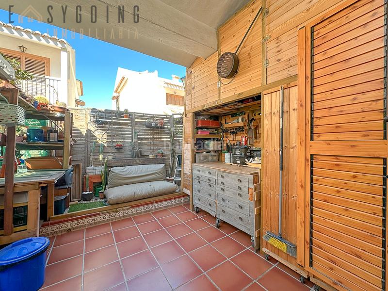 Foto d698893e-acd4-40f3-b80d-bb9ebd5f4d57. Maison jumelée avec cheminée parking piscine dans Monte Faro-Altomar II Santa Pola