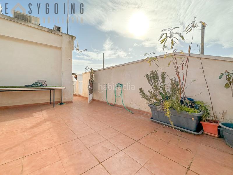 Foto 76bf15fb-005d-4b41-a5e2-c1677e3866d2. Alquiler piso bonito y soleado piso en alquiler con terraza privada en Santa Pola