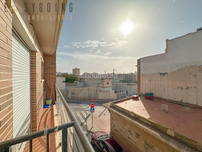 Foto c7bd7465-1e5a-489a-afde-02c14f7d98fb. Alquiler piso bonito y soleado piso en alquiler con terraza privada en Santa Pola