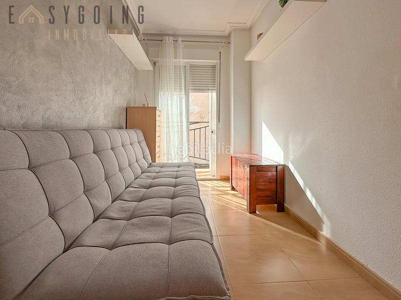 Foto f4db1437-3aa2-4960-affb-bd989d2c87ab. Alquiler piso bonito y soleado piso en alquiler con terraza privada en Santa Pola