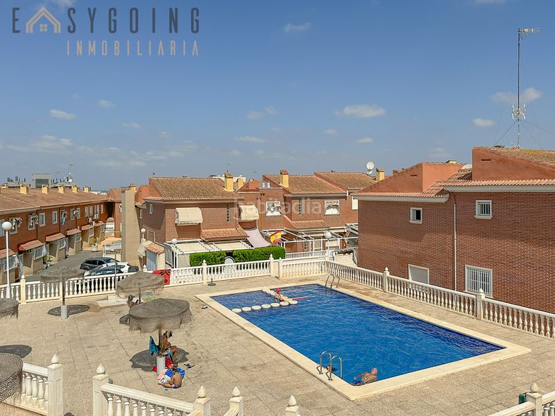 Foto 1912269f-7025-4bff-92ef-161a12afd27b. Casa adosada fantástico adosado familiar con piscina comunitaria y garaje privado en Santa Pola