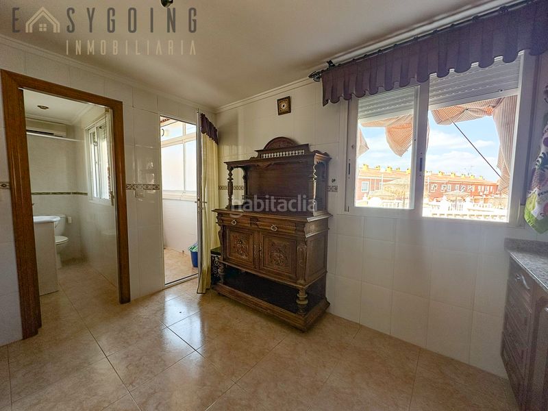 Foto 9e699eb0-153a-49b6-a034-1d3213f9b62f. Casa adosada fantástico adosado familiar con piscina comunitaria y garaje privado en Santa Pola