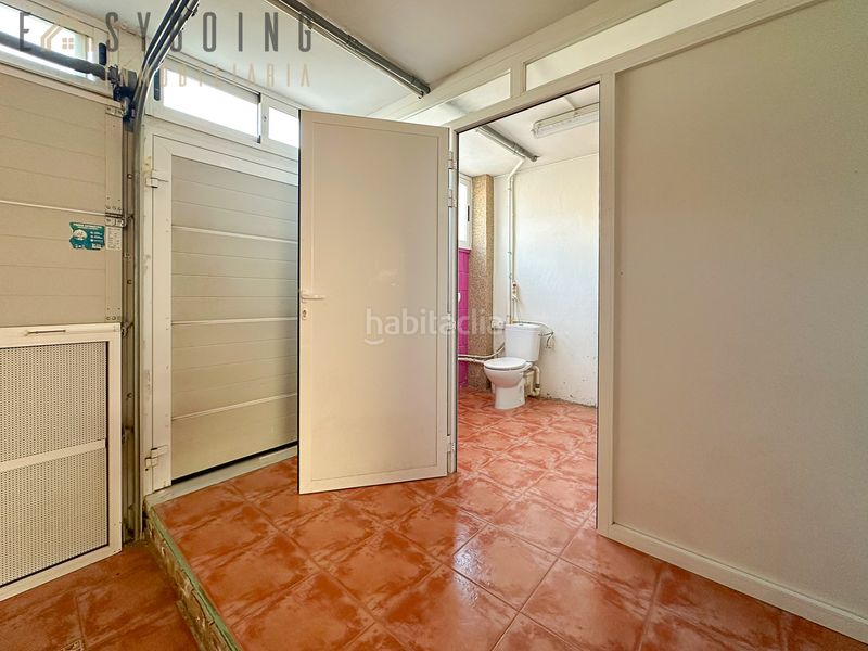Foto b5554d6a-5669-468d-ac57-0251e893ef3d. Casa adosada fantástico adosado familiar con piscina comunitaria y garaje privado en Santa Pola