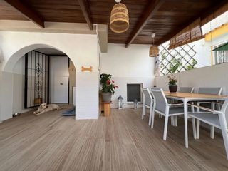 Casa a schiera in Avinguda de polonia 296. Casa totalmente reformada en monte y mar