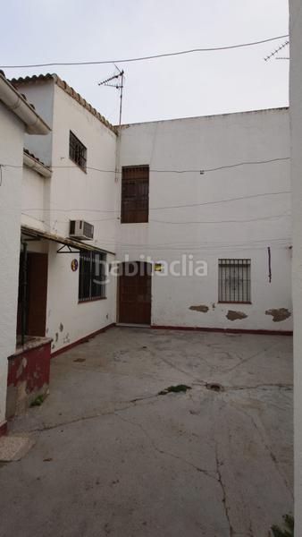 Foto 30c947b8-d2b6-44c3-addf-39e61d59c13c. Casa in calle cruz blanca 7 in Aznalcóllar