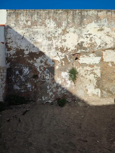 Foto ae2388a2-a978-4f04-b88f-44a1497bf0fa. Terreno residencial en calle real 11 en Gines