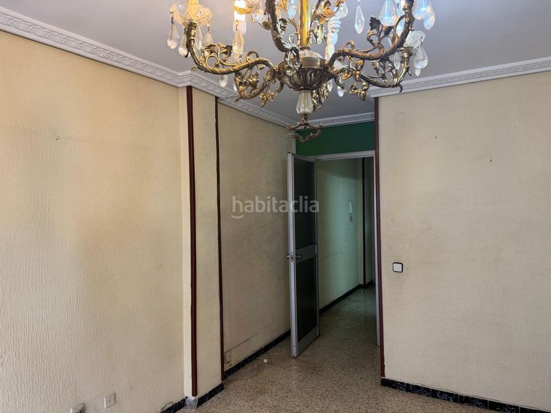 Foto 5c5ba1e8-ac5d-49e1-ae26-da723369c6f9. Pis a calle lisboa 126 a El Cerro Sevilla