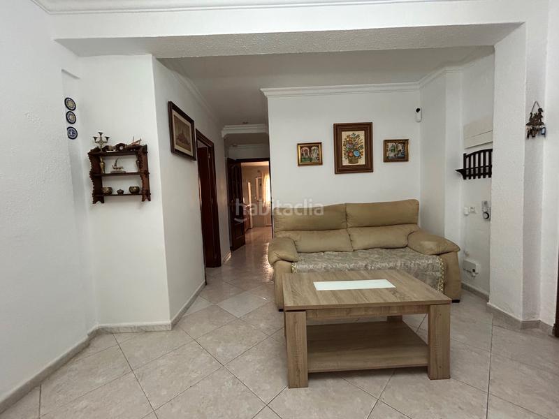 Foto 0d3b560e-c527-4d9b-8c44-35e842b98940. Flat in calle mejillón 49 in San Jerónimo - La Bachillera Sevilla