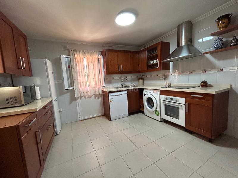 Foto ef4ee6eb-4f23-447e-9569-5fc243e70051. Flat in calle mejillón 49 in San Jerónimo - La Bachillera Sevilla