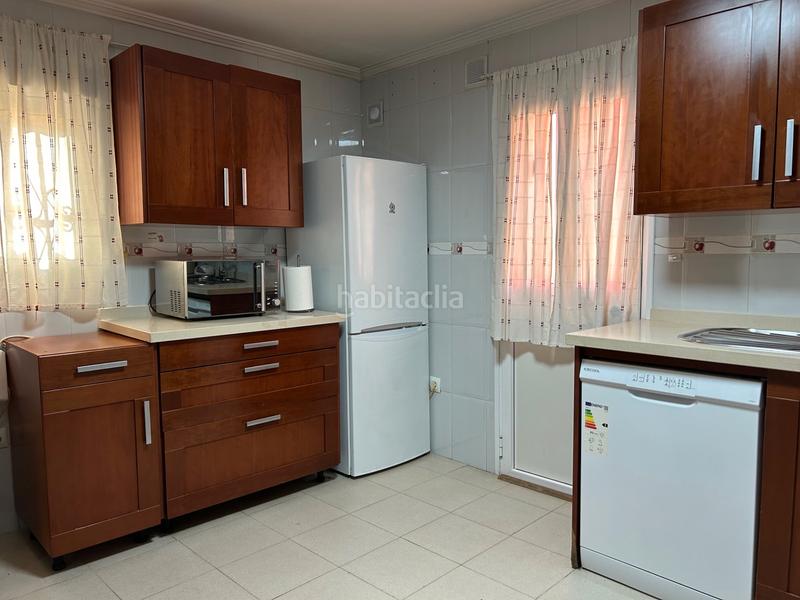 Foto f9f005e6-bf7b-4839-8ad5-4522963eac11. Flat in calle mejillón 49 in San Jerónimo - La Bachillera Sevilla