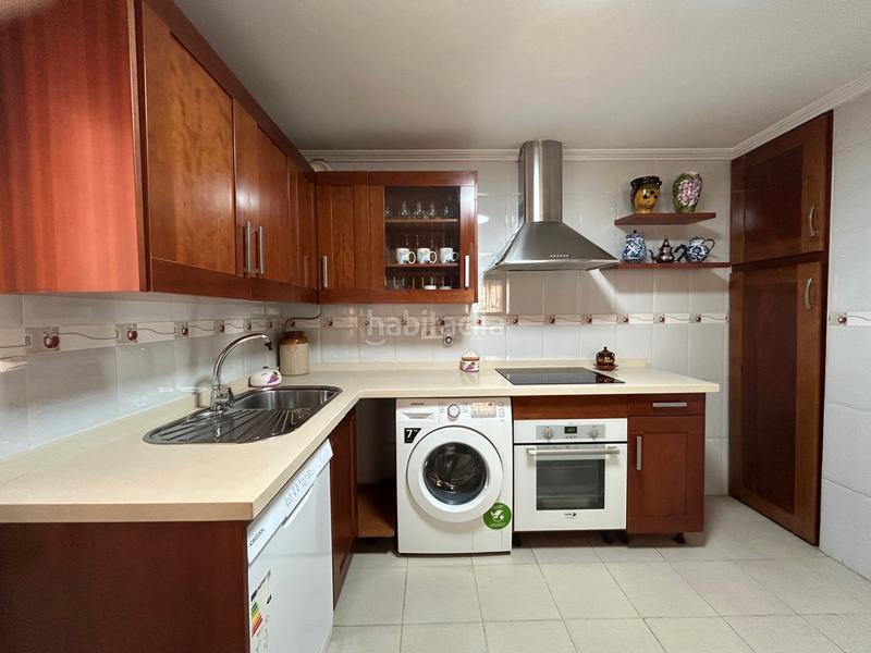 Foto 1b14e0d5-0e76-4bbf-8927-b0b5ec56a3dc. Piso en calle mejillón 49 en San Jerónimo - La Bachillera Sevilla