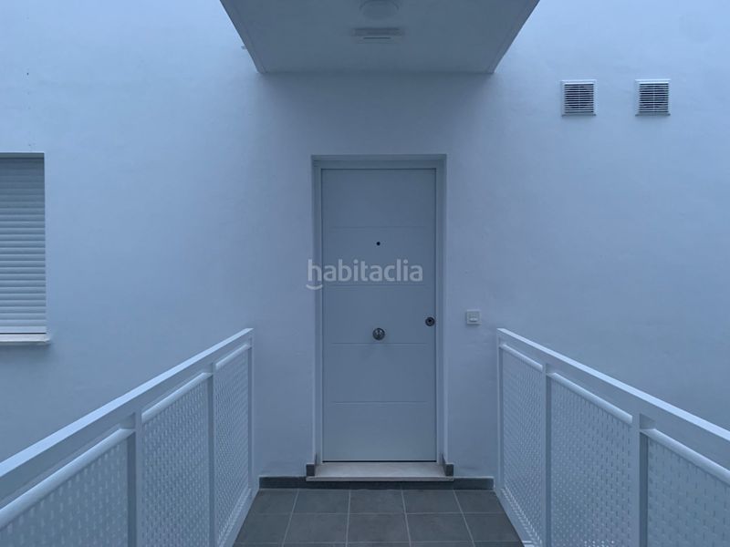 Foto 0755ba28-d262-4f74-b5b9-3863d6989065. Flat in carretera de la barrosa 3 in Los Gallos Chiclana de la Frontera