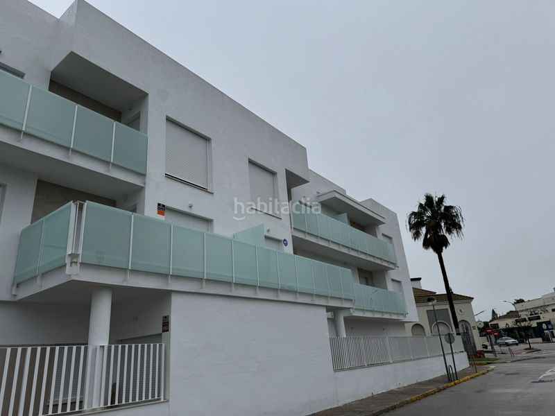 Foto 114cb3e6-5b17-4bd1-ae1a-5c2deefa1259. Flat in carretera de la barrosa 3 in Los Gallos Chiclana de la Frontera