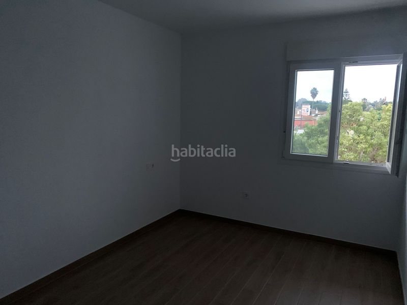 Foto ad44df6d-109d-4e99-84f8-40c794bb3f64. Flat in carretera de la barrosa 3 in Los Gallos Chiclana de la Frontera
