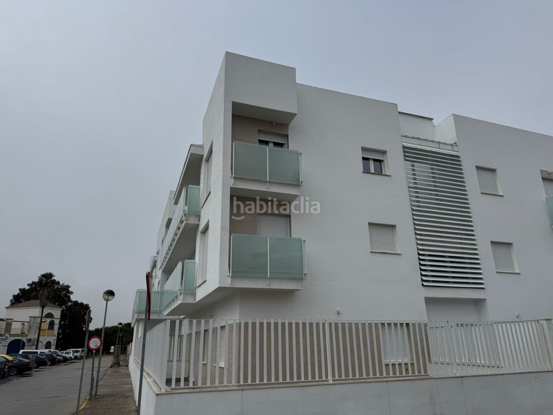 Foto cff67a08-8c86-48c0-ae09-656507e79030. Flat in carretera de la barrosa 3 in Los Gallos Chiclana de la Frontera