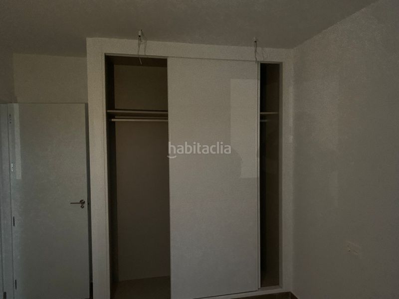 Foto f4ce3234-ab63-4e04-a017-5787f5b178c2. Flat in carretera de la barrosa 3 in Los Gallos Chiclana de la Frontera