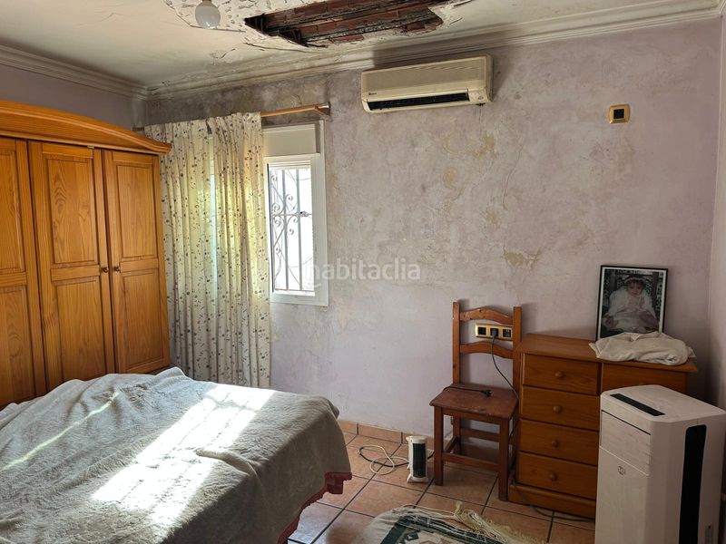 Foto 10d61832-4563-4400-b395-5d3a3c77a5a1. Casa a calle roble 16 a Torreblanca Sevilla