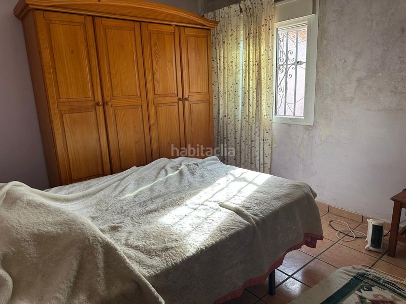 Foto 2d00a373-aabf-4365-8908-66e86c1b7042. Casa a calle roble 16 a Torreblanca Sevilla