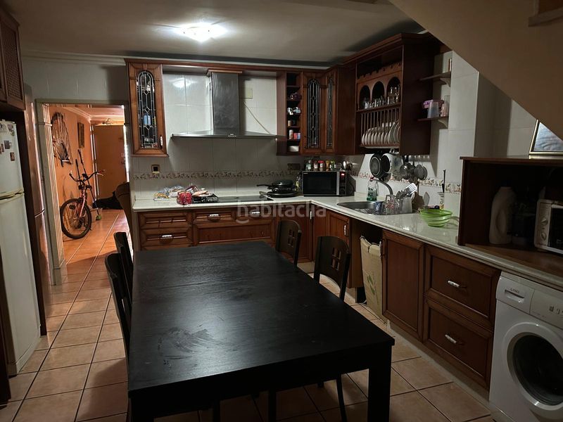 Foto 4e8c4250-3c96-44ce-af31-cc6680ae18b1. Casa a calle roble 16 a Torreblanca Sevilla