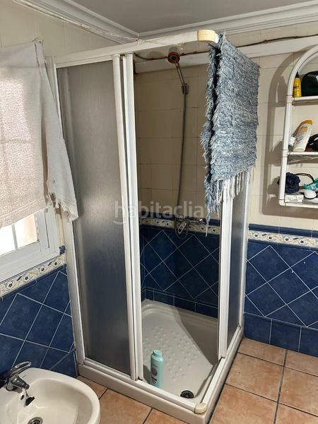 Foto b16cf460-e7a4-4ba5-a414-dcffe34d1428. Casa a calle roble 16 a Torreblanca Sevilla