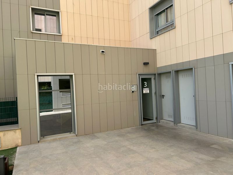Foto ee81e950-302d-46dc-a5eb-e8292ee989c1. Pis a calle del aire 1 a Aljamar Tomares
