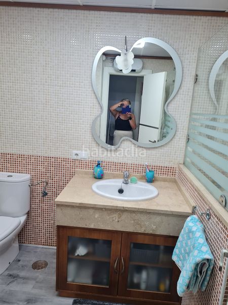 Foto abffbad0-d1ae-4095-957a-71343c02f061. Casa adossada a calle tomillo 35 a Espartinas pueblo Espartinas