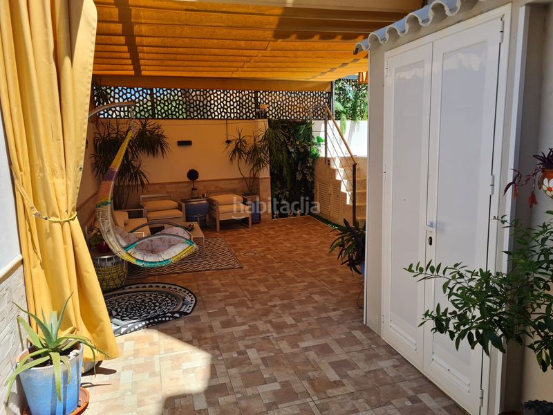 Foto e5f32644-d0e2-4a21-bb43-6ffbf37f6c98. Casa adossada a calle tomillo 35 a Espartinas pueblo Espartinas