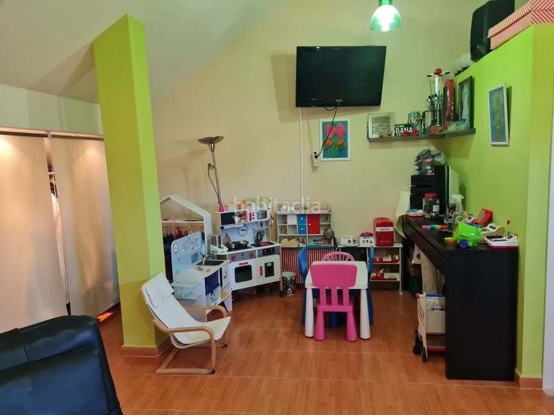 Foto f41c2ca9-7aa0-4072-ab44-043334a7a04a. Casa adossada a calle tomillo 35 a Espartinas pueblo Espartinas