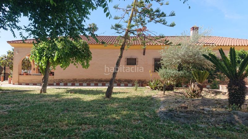 Foto ff59f8a7-7d6a-4791-b8c8-01fe36d8e6a8. Chalet en urbanización el martillo 23 en ramal de Espartinas Espartinas