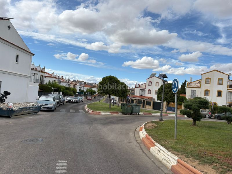 Foto 18be08eb-dbdc-4e78-b099-bcef7c5b5970. Casa a calle sevilla 12b a Gines